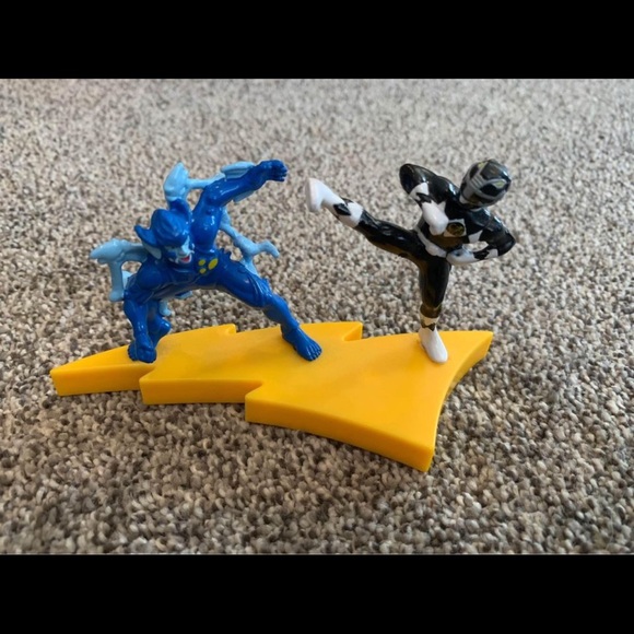 MMPR Black Power Ranger Fighting Baboo Figure 1995 Saban Yellow Stand 5" Long - Picture 3 of 6